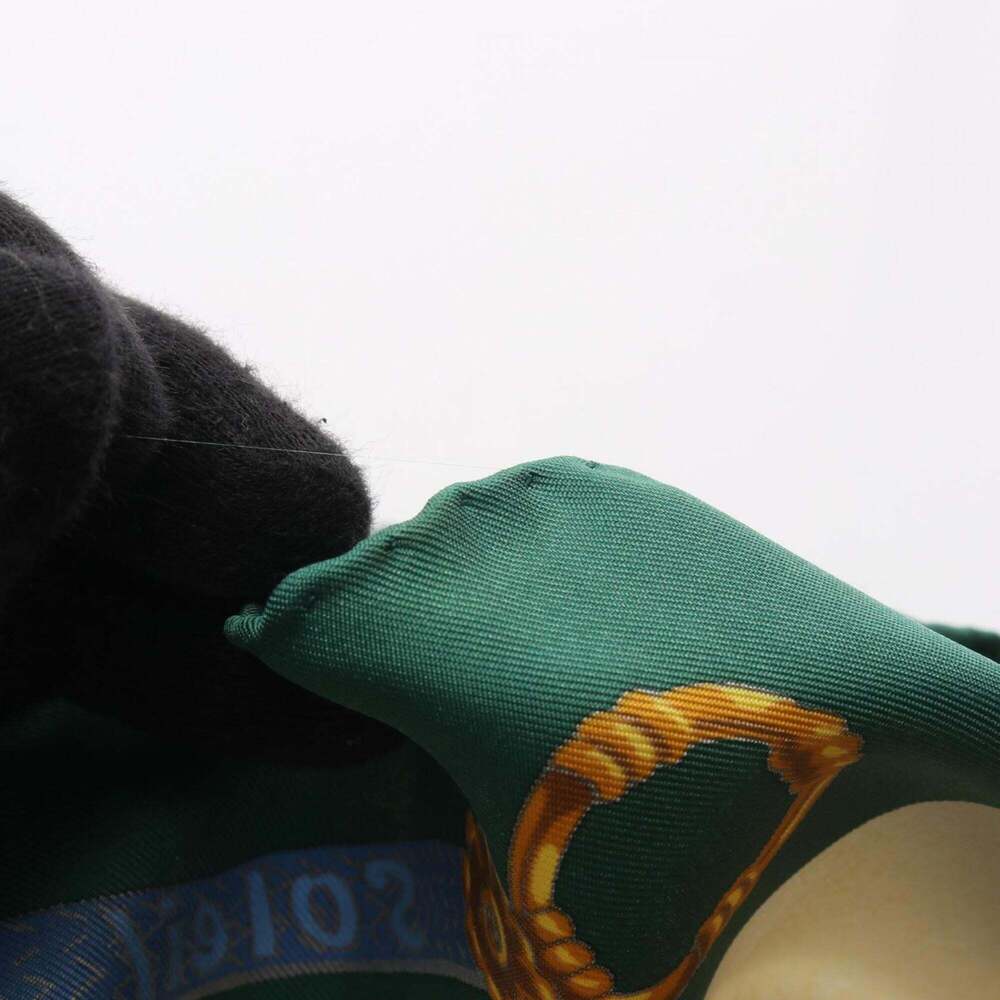 HERMES Green Silk Scarf - Picture 6 of 7